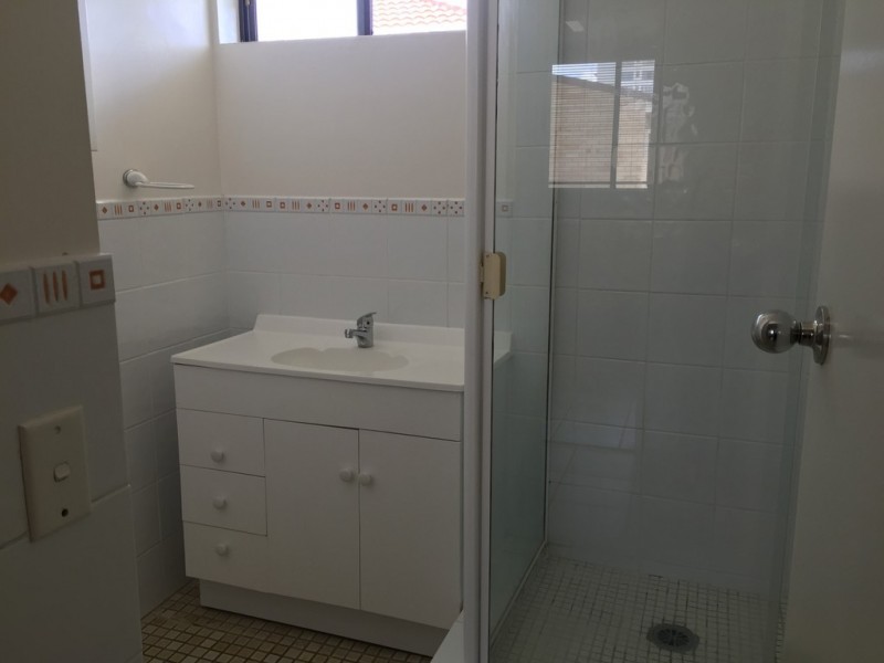 6/13 Australia Ave, Broadbeach QLD 4218