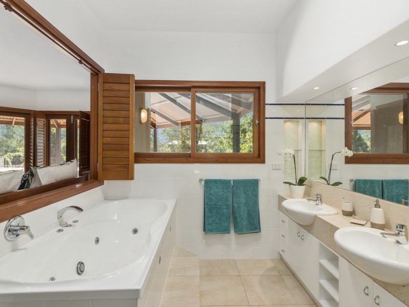 101 Bains Road, Currumbin Valley QLD 4223