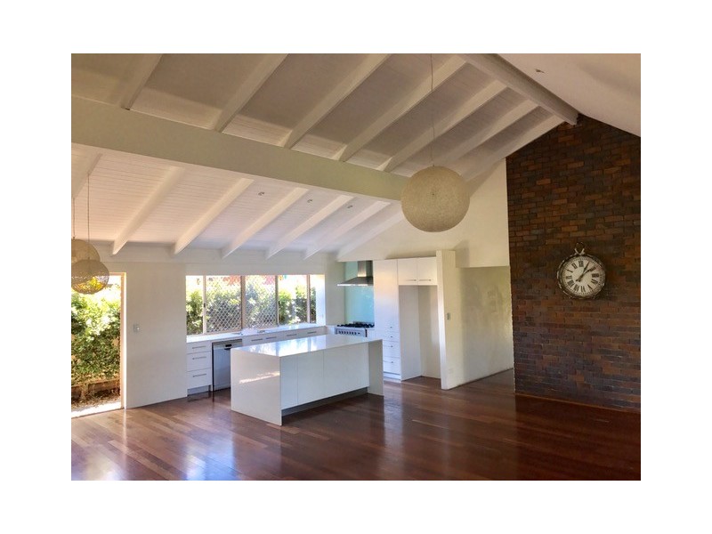 1 Sittella Crescent, Burleigh Waters QLD 4220