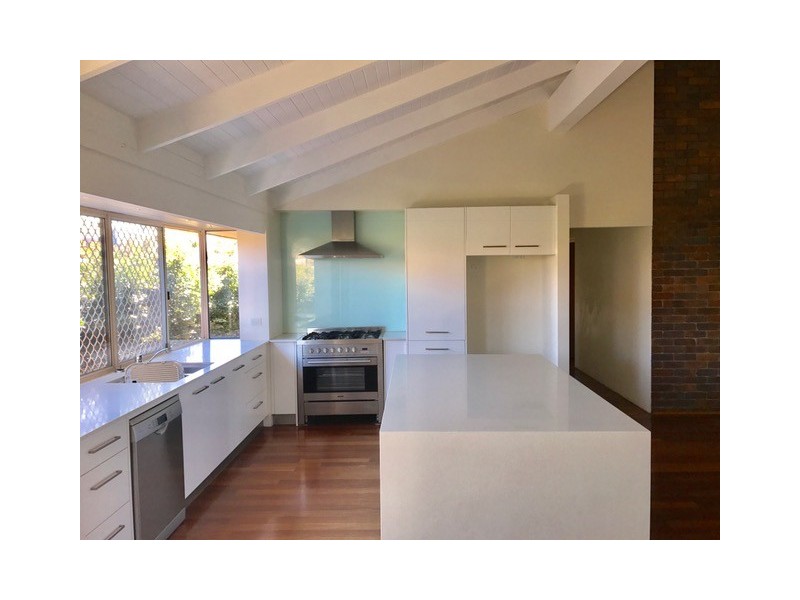 1 Sittella Crescent, Burleigh Waters QLD 4220