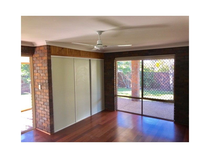 1 Sittella Crescent, Burleigh Waters QLD 4220