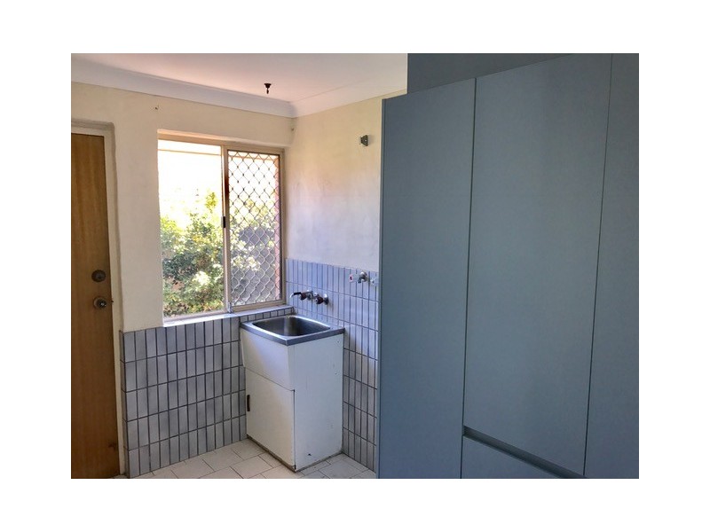 1 Sittella Crescent, Burleigh Waters QLD 4220