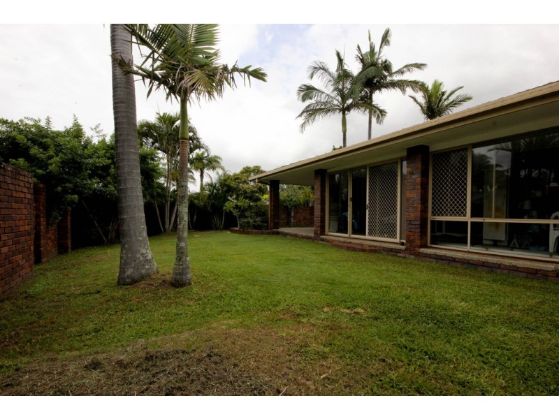 1 Sittella Crescent, Burleigh Waters QLD 4220