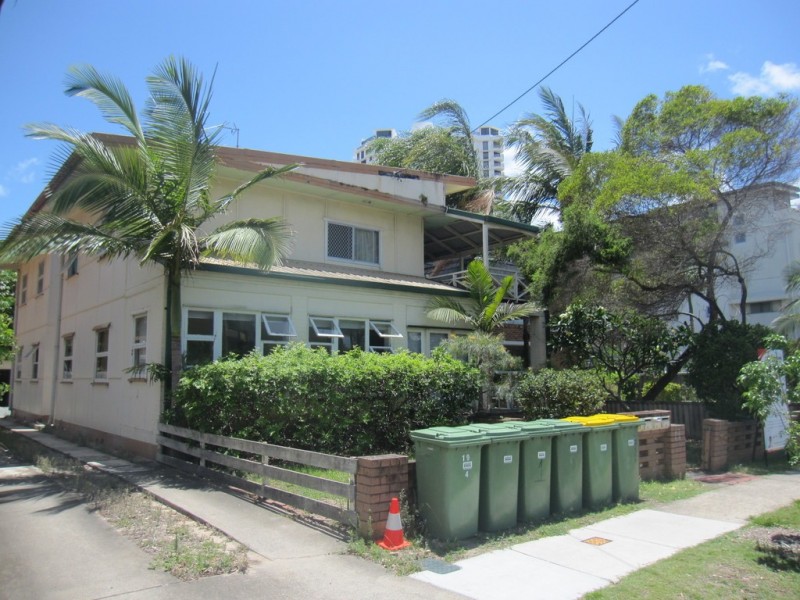 3/19 Second Ave, Broadbeach QLD 4218