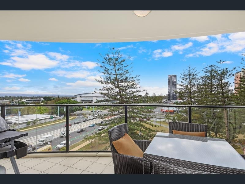 502/2685 Gold Coast Hwy”Broadbeach On The Park”, Broadbeach QLD 4218