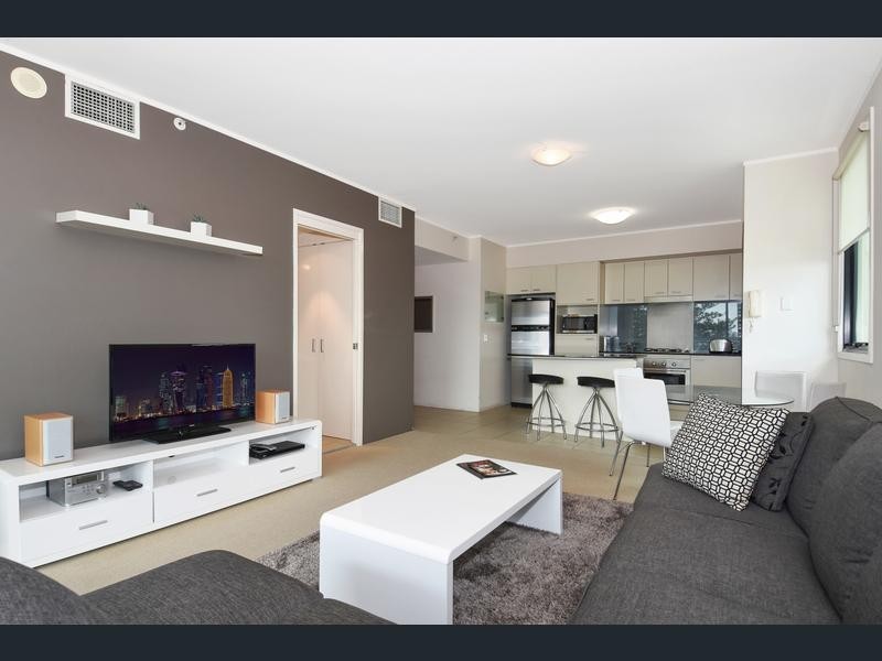 502/2685 Gold Coast Hwy”Broadbeach On The Park”, Broadbeach QLD 4218