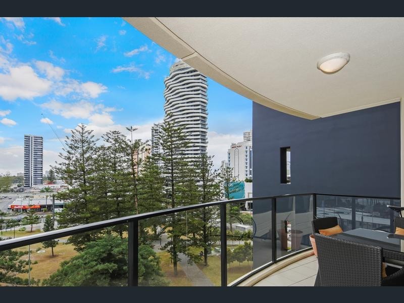 502/2685 Gold Coast Hwy”Broadbeach On The Park”, Broadbeach QLD 4218