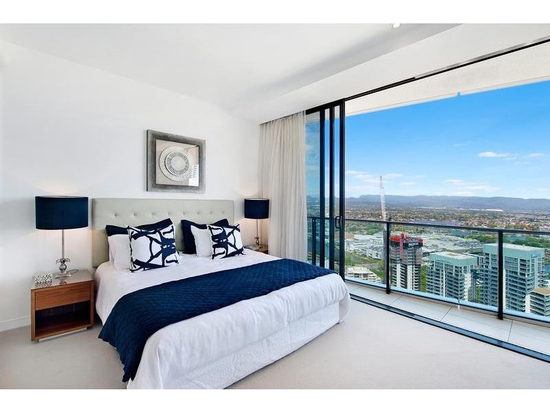 14201 Oracle Boulevard, Broadbeach QLD 4218