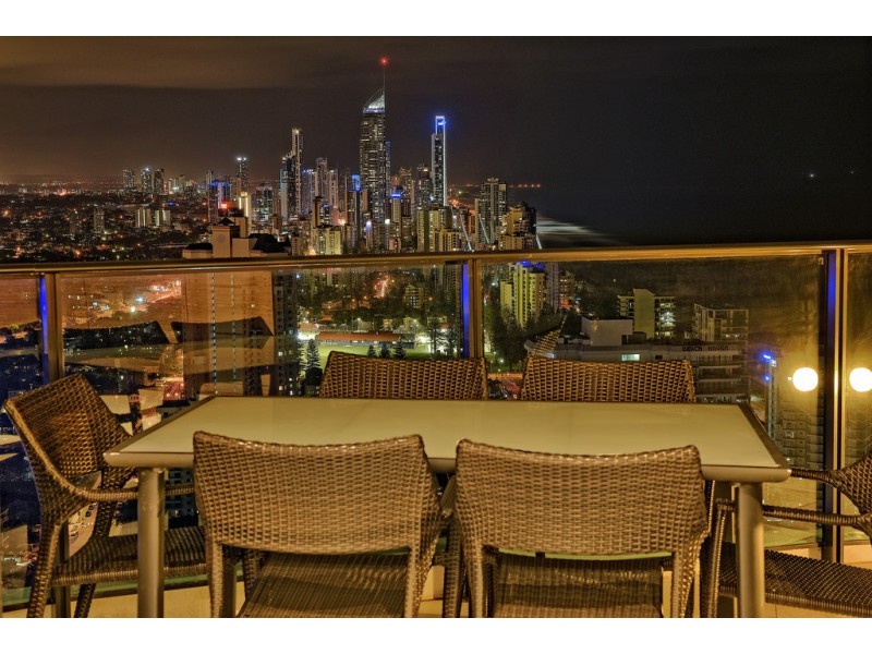 14201 Oracle Boulevard, Broadbeach QLD 4218