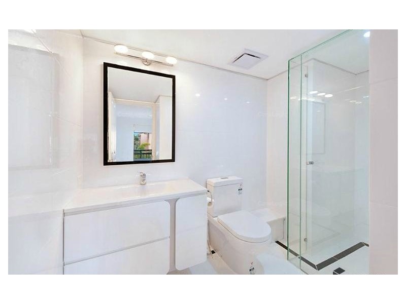 Unit @ 2342-2360 ‘Turtle Beach’ Gold Coast Highway, Mermaid Beach QLD 4218