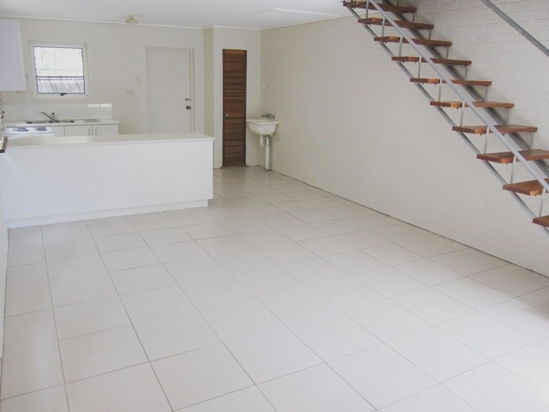 7/20 Alexandra Avenue, Broadbeach QLD 4218