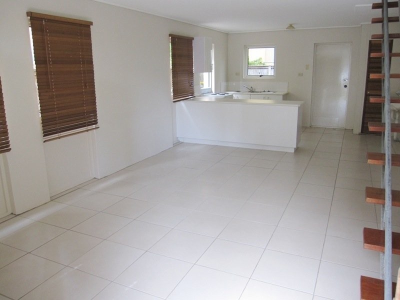 7/20 Alexandra Avenue, Broadbeach QLD 4218