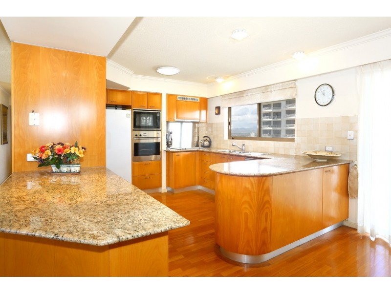 19A ‘La Sabbia’ 74-86 Old Burleigh Road, Surfers Paradise QLD 4217