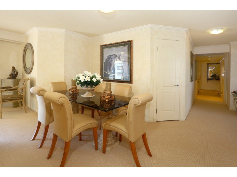 19A ‘La Sabbia’ 74-86 Old Burleigh Road, Surfers Paradise QLD 4217