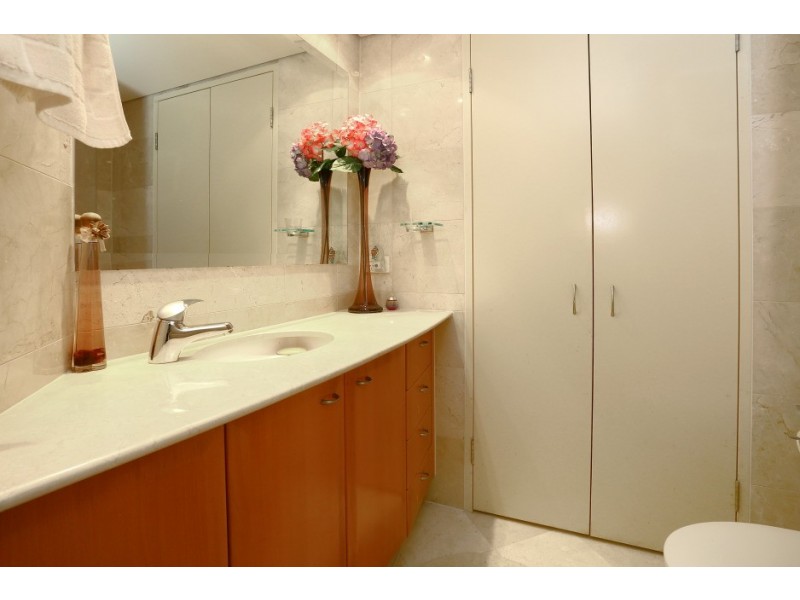 19A ‘La Sabbia’ 74-86 Old Burleigh Road, Surfers Paradise QLD 4217