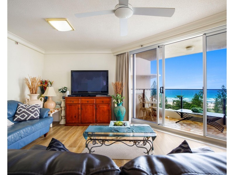 9E ‘Beach Haven’ 1 Albert Avenue, Broadbeach QLD 4218