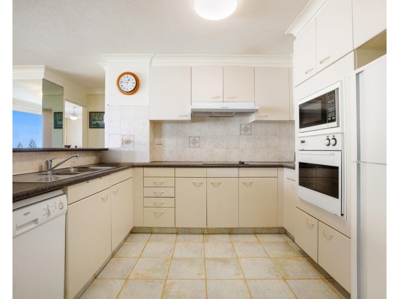 9E ‘Beach Haven’ 1 Albert Avenue, Broadbeach QLD 4218