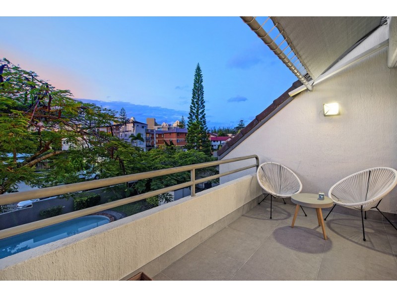 10/42 Britannia Avenue, Broadbeach QLD 4218