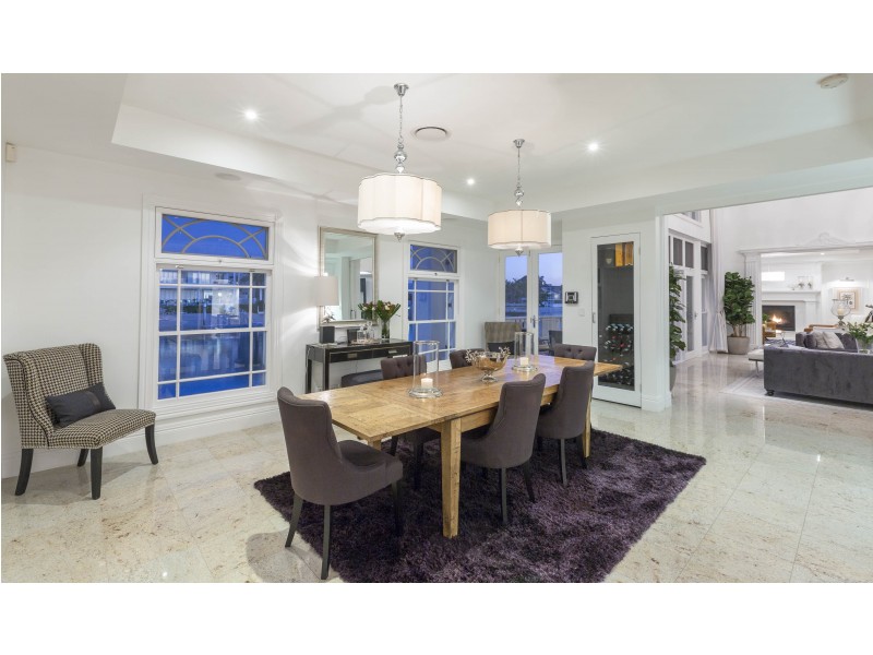 31 Buccaneer Court, Paradise Waters QLD 4217