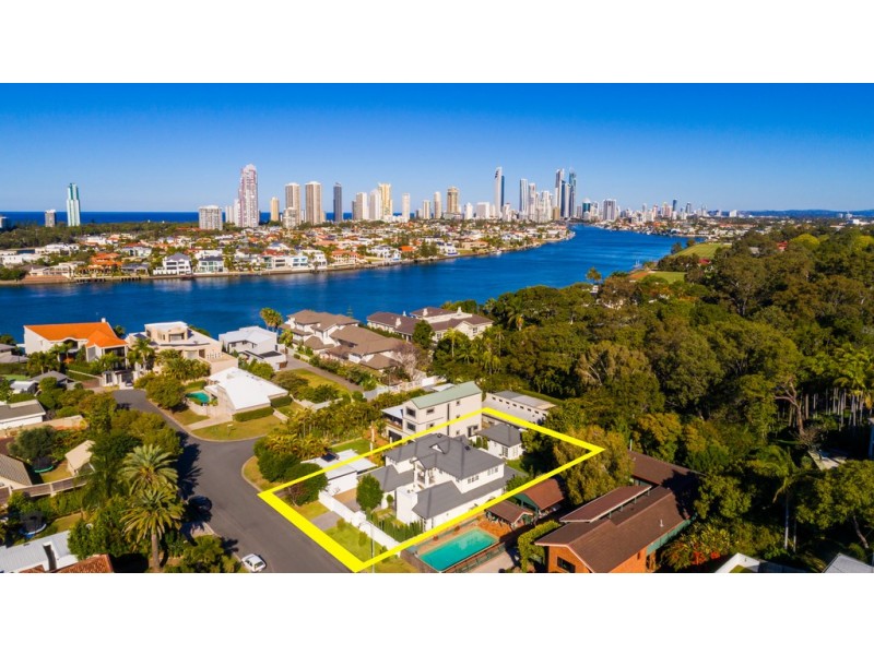 10 Wildash Street, Southport QLD 4215