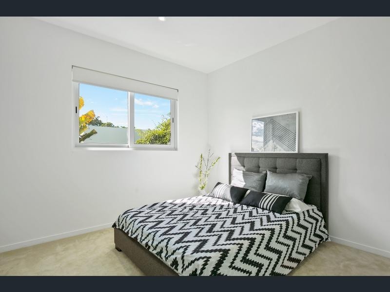 3/9 Esther Place, Surfers Paradise QLD 4217