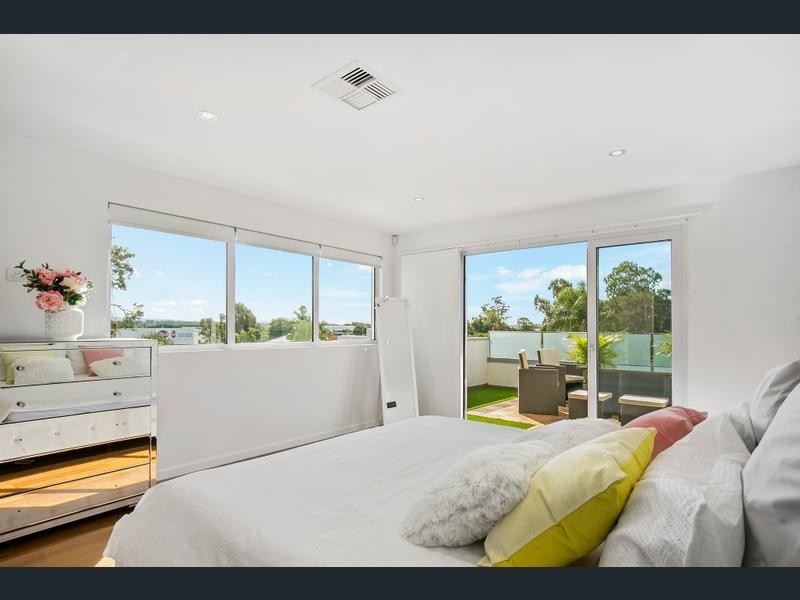 3/9 Esther Place, Surfers Paradise QLD 4217