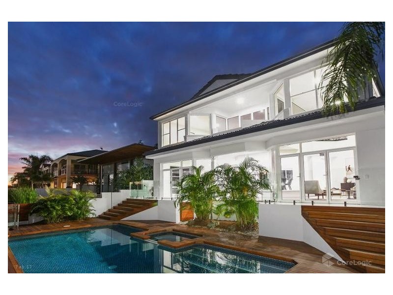 90 Amalfi Drive, Surfers Paradise QLD 4217