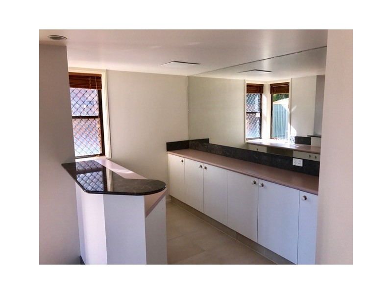 5 Antigua Way, Clear Island Waters QLD 4226