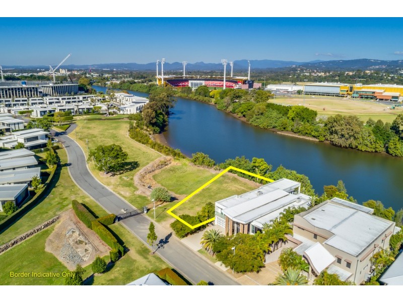 3026 The Boulevarde, Benowa QLD 4217