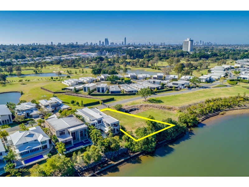 3026 The Boulevarde, Benowa QLD 4217