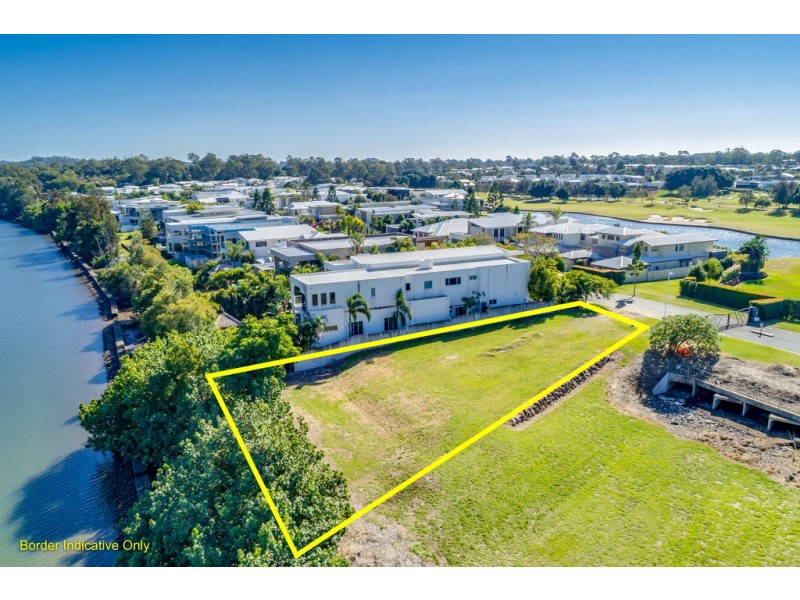 3026 The Boulevarde, Benowa QLD 4217