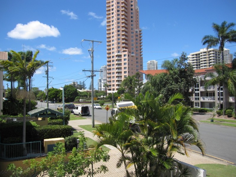 3/35 Australia Avenue, Broadbeach QLD 4218