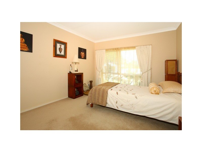 12 Sailaway Street, Mermaid Waters QLD 4218