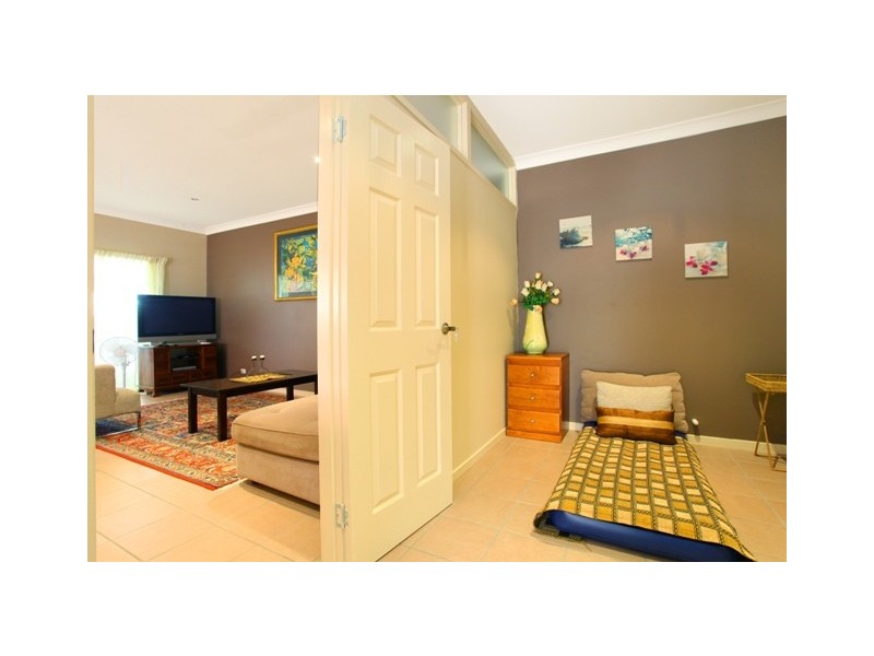 12 Sailaway Street, Mermaid Waters QLD 4218