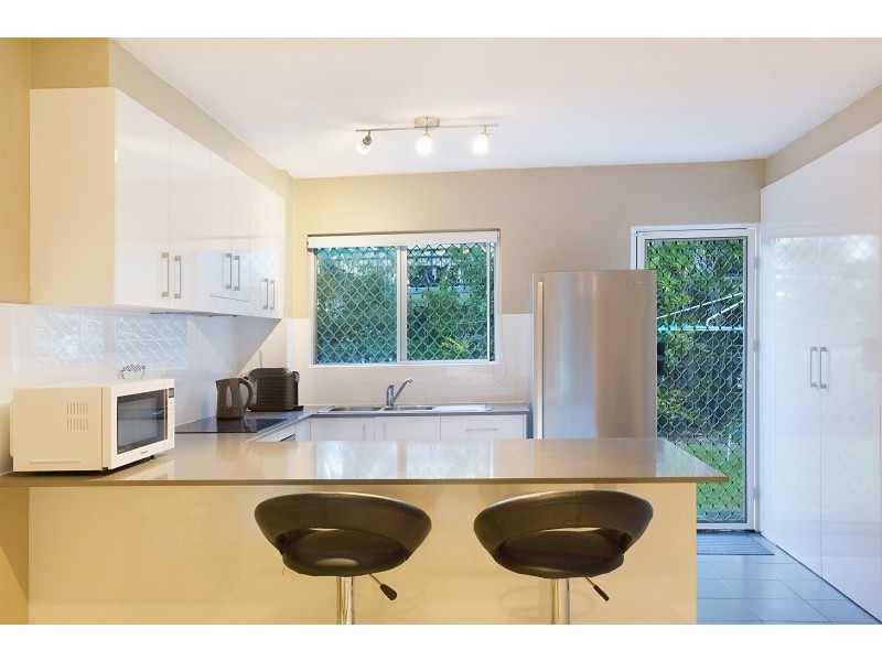 6 ‘Casino Waves’ 8 George Avenue, Broadbeach QLD 4218