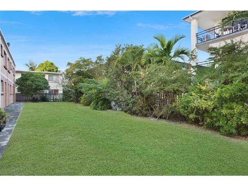 6 ‘Casino Waves’ 8 George Avenue, Broadbeach QLD 4218