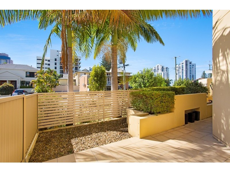 1/160 Surf Parade, Broadbeach QLD 4218