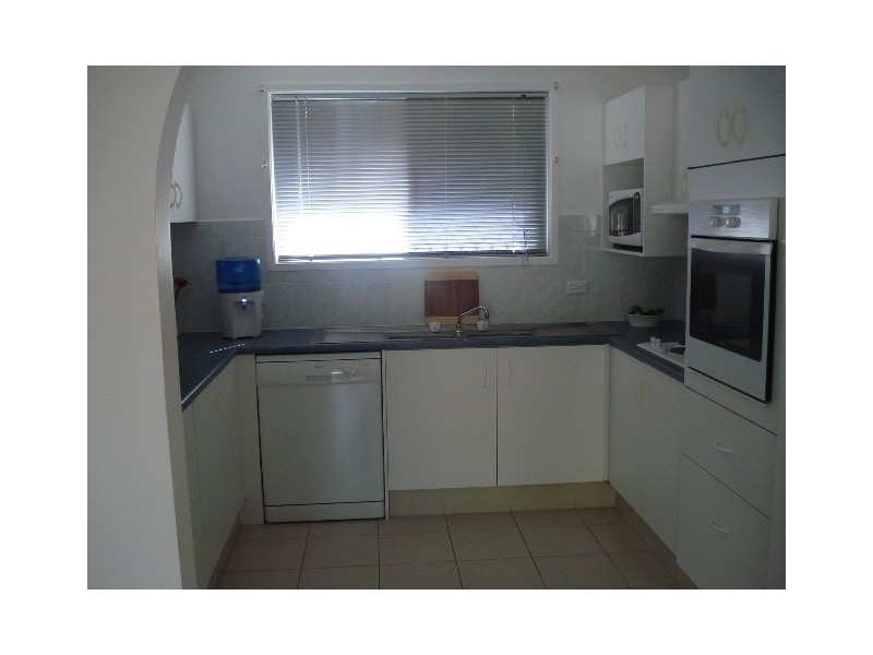 60 Parasol Street, Ashmore QLD 4214