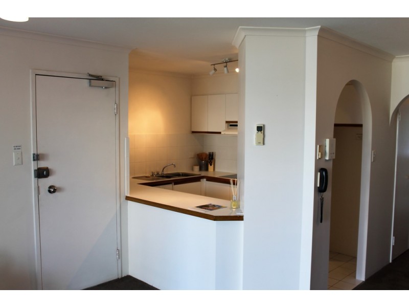 22/11 Breaker Street, Main Beach QLD 4217