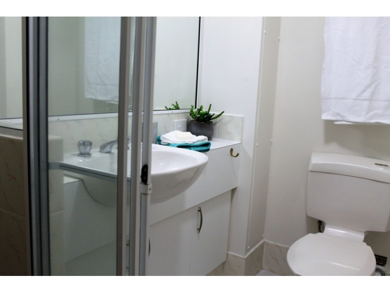 22/11 Breaker Street, Main Beach QLD 4217