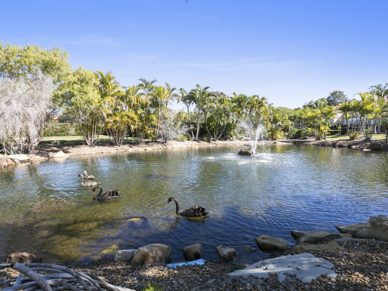 Villa 3 “Bradford West” Rhode Island 125 Santa Cruz Blvd, Clear Island Waters QLD 4226