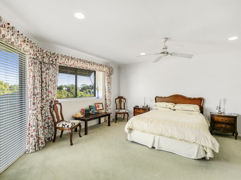 Villa 3 “Bradford West” Rhode Island 125 Santa Cruz Blvd, Clear Island Waters QLD 4226