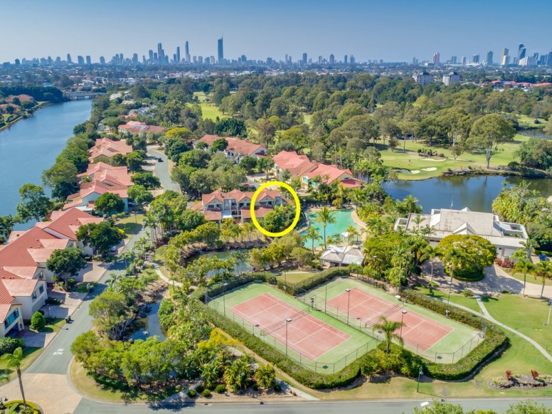 Villa 3 “Bradford West” Rhode Island 125 Santa Cruz Blvd, Clear Island Waters QLD 4226