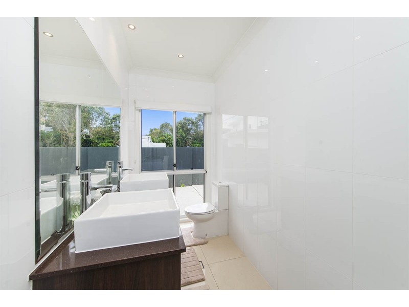 6014B The Boulevarde, Benowa QLD 4217