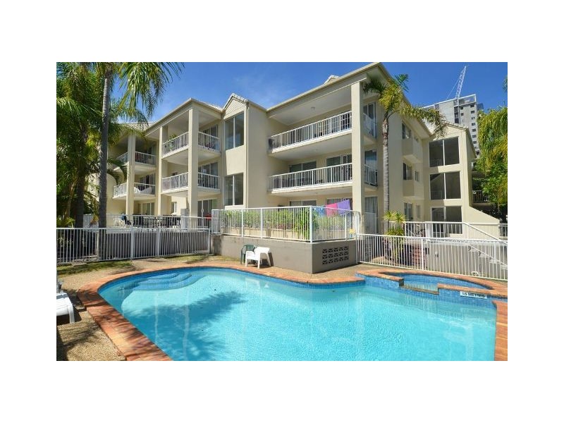 1/25 Federation Avenue, Broadbeach QLD 4218