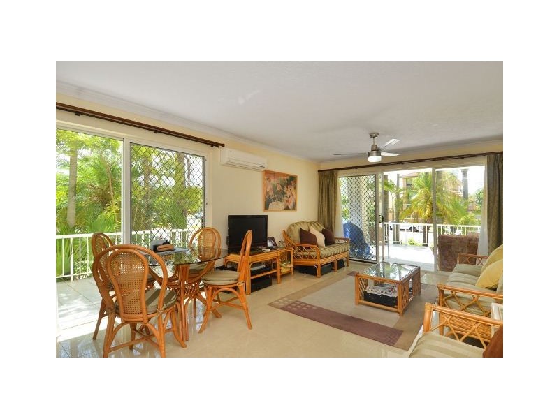 1/25 Federation Avenue, Broadbeach QLD 4218