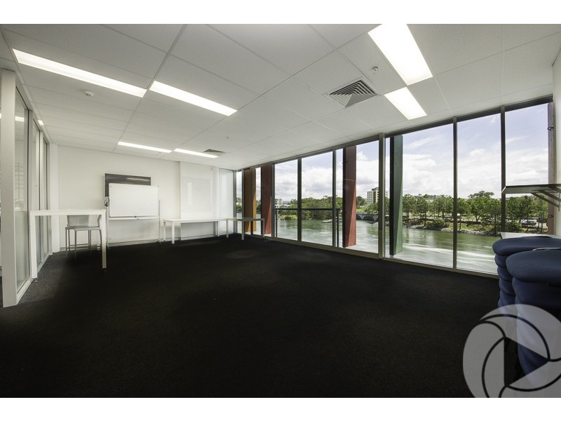 8/20 Lake Orr Drive, Varsity Lakes QLD 4227