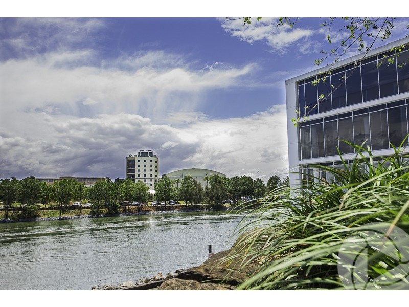 8/20 Lake Orr Drive, Varsity Lakes QLD 4227