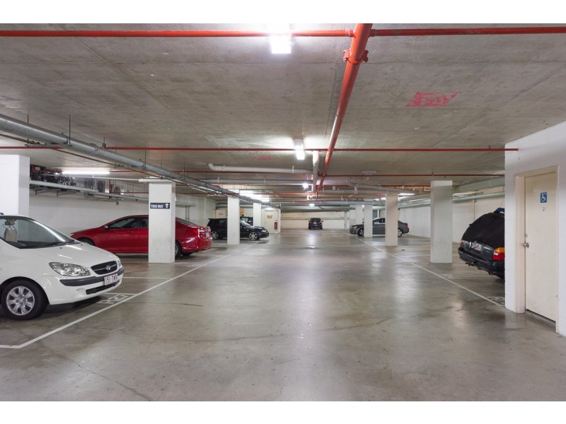 6/2623 Gold Coast Highway, Broadbeach QLD 4218