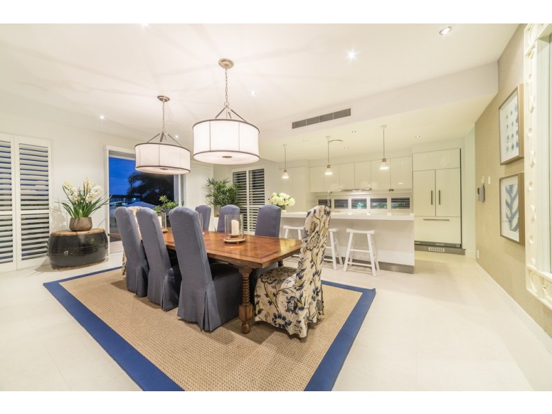 22 Waterview Crescent, Sorrento QLD 4217